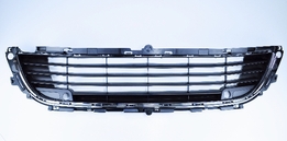 Решетка бампера переднего центр нижняя PSA C4 (B7)